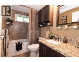 44 MILTON Avenue W - 19