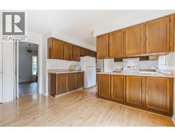 140 AMBERLY Boulevard - 17