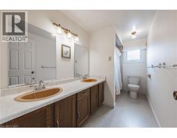 140 AMBERLY Boulevard - 32