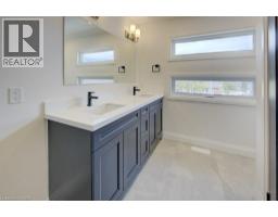 573 GUELPH Street - 19