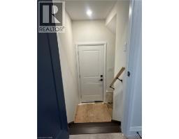 573 GUELPH Street - 29