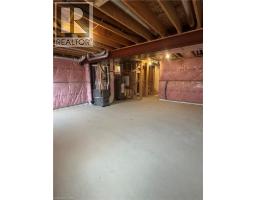 573 GUELPH Street - 32