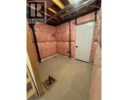573 GUELPH Street - 33