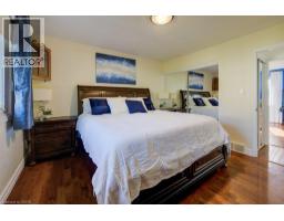 144 LAURENTIAN Drive - 13