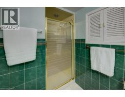 144 LAURENTIAN Drive - 25