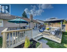 144 LAURENTIAN Drive - 30