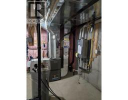 940 ROBERT FERRIE Drive - 22