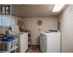 251 NORFOLK Street S - 32