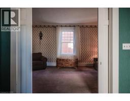 251 NORFOLK Street S - 7