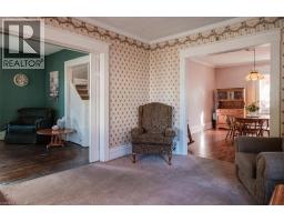 251 NORFOLK Street S - 9