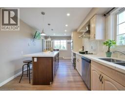 107 DINISON Crescent - 10