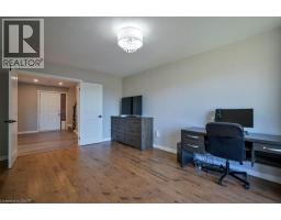 107 DINISON Crescent - 17