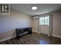 107 DINISON Crescent - 26