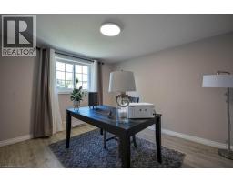 107 DINISON Crescent - 31