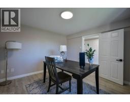 107 DINISON Crescent - 32