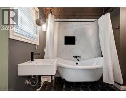33 CRITCHER Avenue - 21