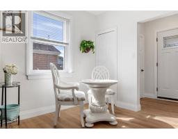 613 LOWTHER Street S - 11