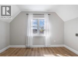 613 LOWTHER Street S - 22