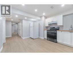 28 PICKETT Place - 40