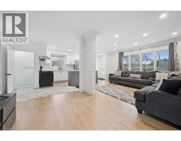775 REGENT Street - 13