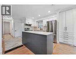 775 REGENT Street - 16