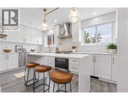 122 MOOREGATE Crescent - 10