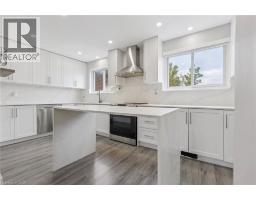 122 MOOREGATE Crescent - 12