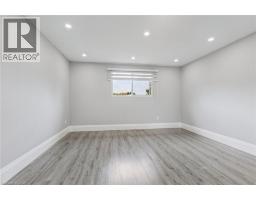122 MOOREGATE Crescent - 23