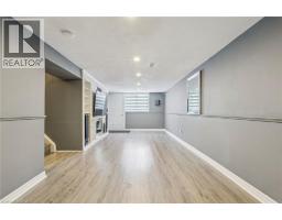 122 MOOREGATE Crescent - 32