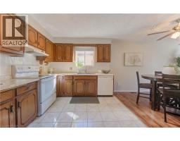 143 CLEARWATER Crescent - 16
