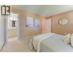143 CLEARWATER Crescent - 24