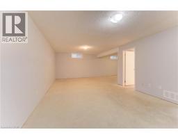 143 CLEARWATER Crescent - 30