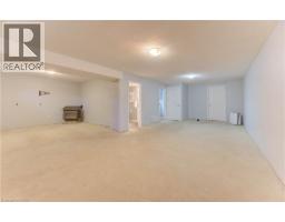 143 CLEARWATER Crescent - 32
