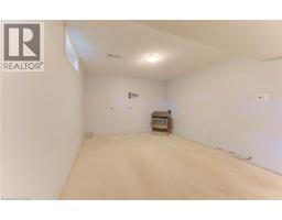 143 CLEARWATER Crescent - 35
