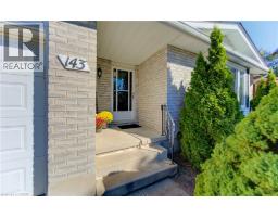 143 CLEARWATER Crescent - 4