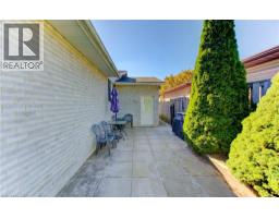 143 CLEARWATER Crescent - 46