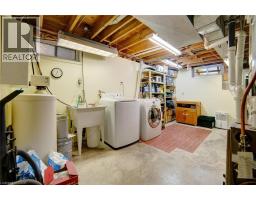 1676 HOLLEY Crescent - 31