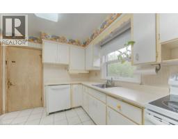 155 ELGIN Crescent - 10