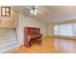 155 ELGIN Crescent - 12
