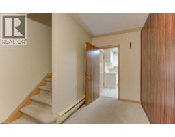 155 ELGIN Crescent - 5