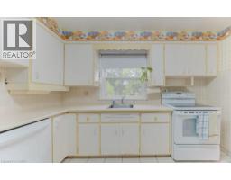 155 ELGIN Crescent - 8