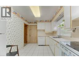 155 ELGIN Crescent - 9