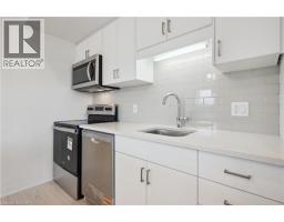 15 STAUFFER WOODS Trail UnitNo. B6 - 6