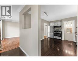 27 LOCKE Avenue - 8
