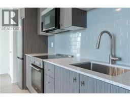 25 WELLINGTON Street S UnitNo. 1406 - 4