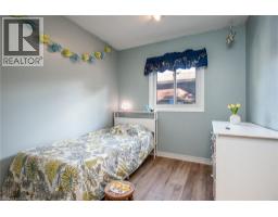 19 KEEWATIN Avenue - 32