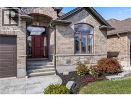 86 FORBES Crescent - 3