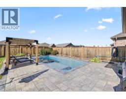 86 FORBES Crescent - 39