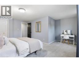 391 STRAWBERRY Crescent - 38