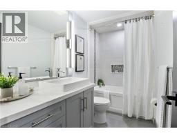 391 STRAWBERRY Crescent - 39